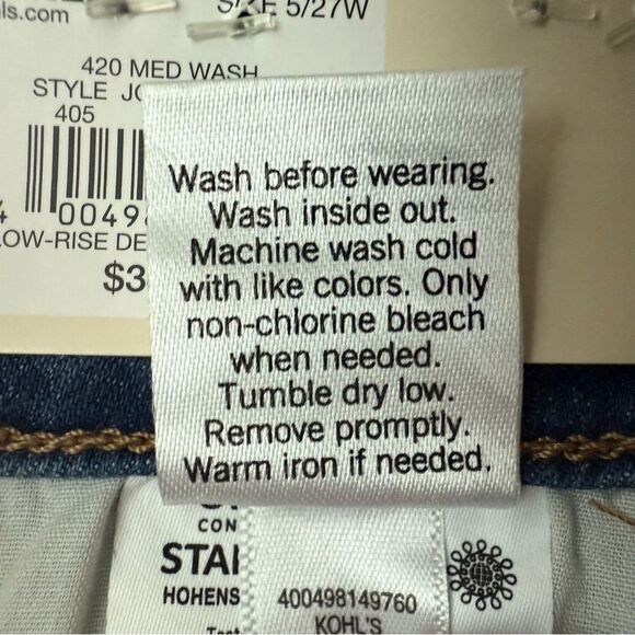 SO Women's Rolled Hem Blue Denim Shorts Size 5/27W NWT - Picture 7 of 10